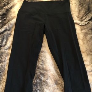 Lululemon Black Align Crops Sz 8